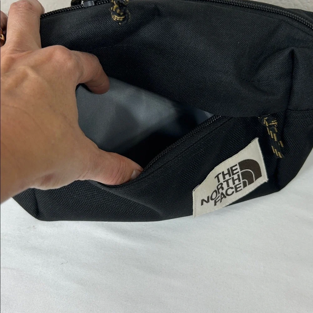 THE NORTH FACE Lumbar Pack Fanny Pack Hip Waist‎ Cross Body BAG in Black
